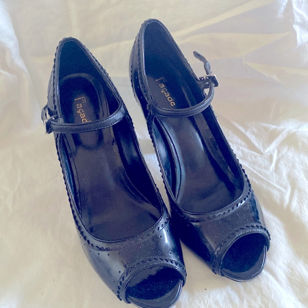 Facade brand from Nordstrom, black leather with black patent leather on top